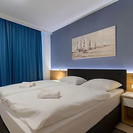 Azur With Sea View Szálloda Umag