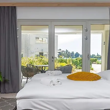 Azur With Sea View 4*