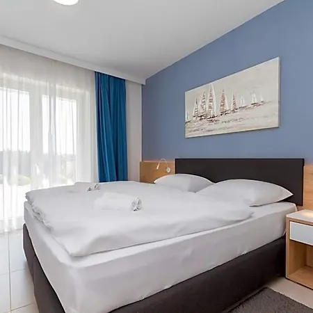 Azur With Sea View Appartement Umag