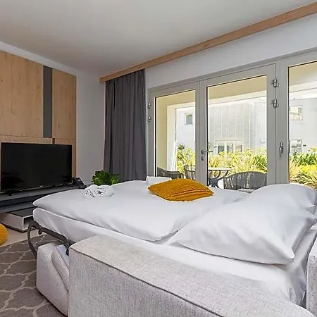 Azur With Sea View Apartamento *